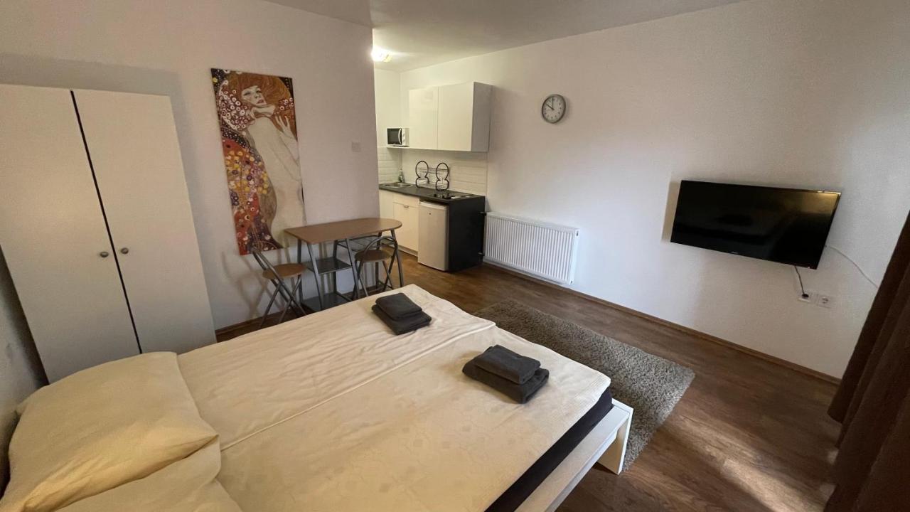 City Apartman Balatonföldvár Екстериор снимка