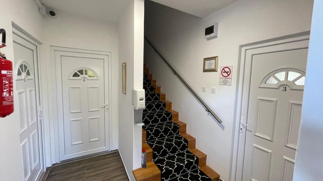 City Apartman Balatonföldvár Екстериор снимка