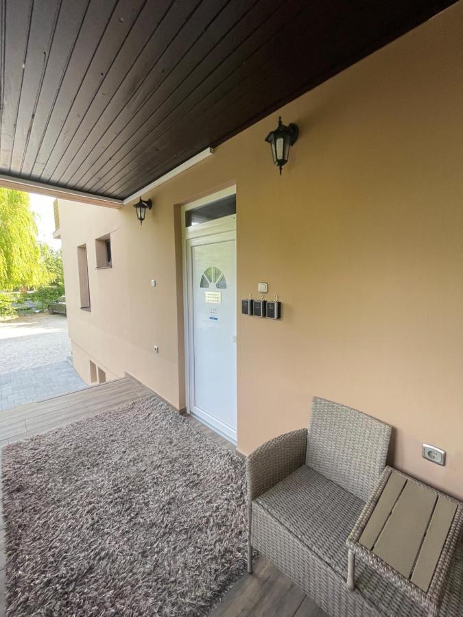 City Apartman Balatonföldvár Екстериор снимка