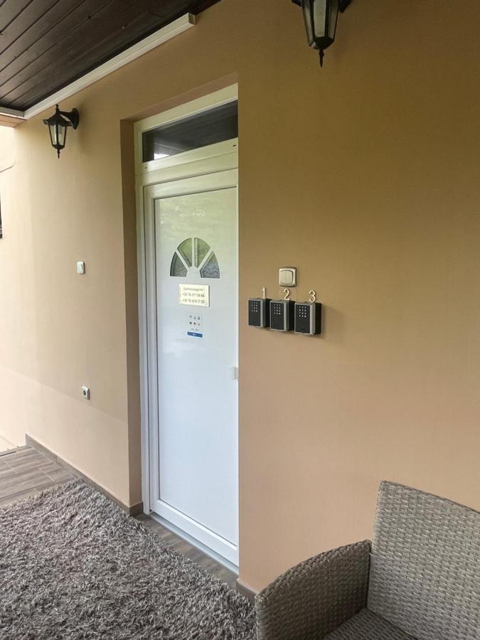 City Apartman Balatonföldvár Екстериор снимка